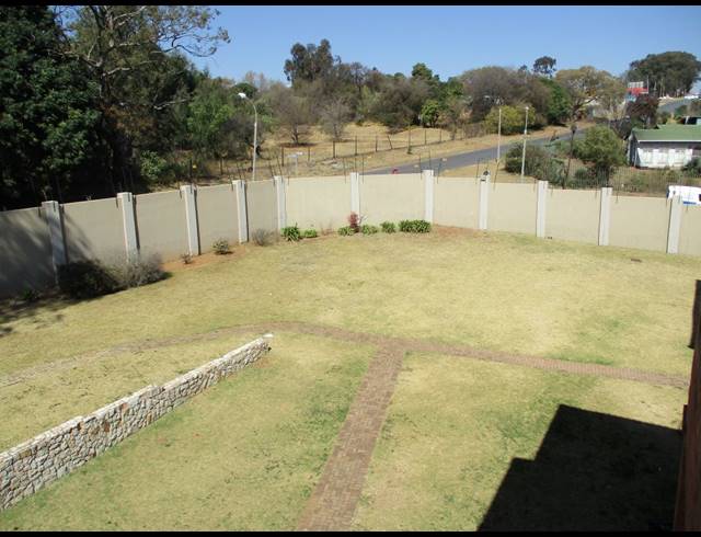2 BEDROOM APARTMENT FOR SALE IN WILRO PARK